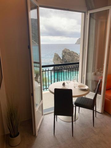 La Scogliera Apartment Монтеросо ал Маре Екстериор снимка